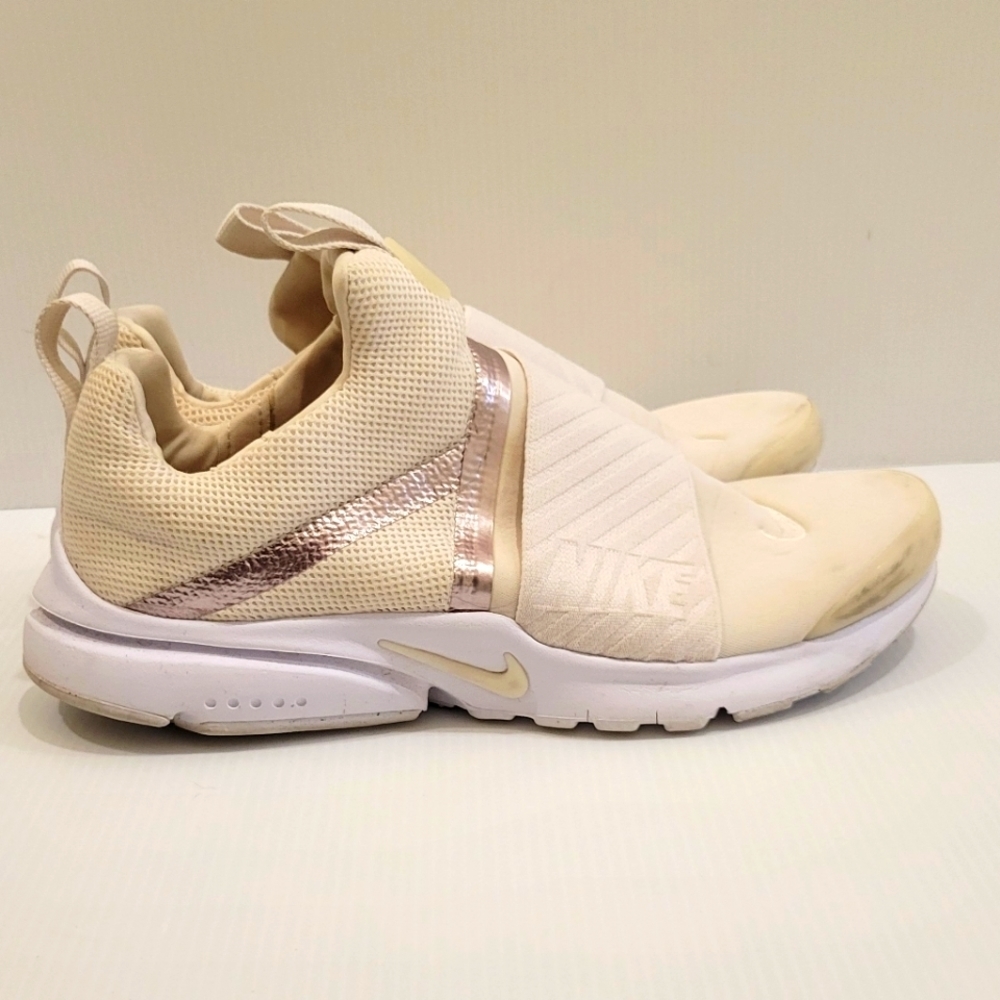 Nike Sneakers Youth Size 7Y